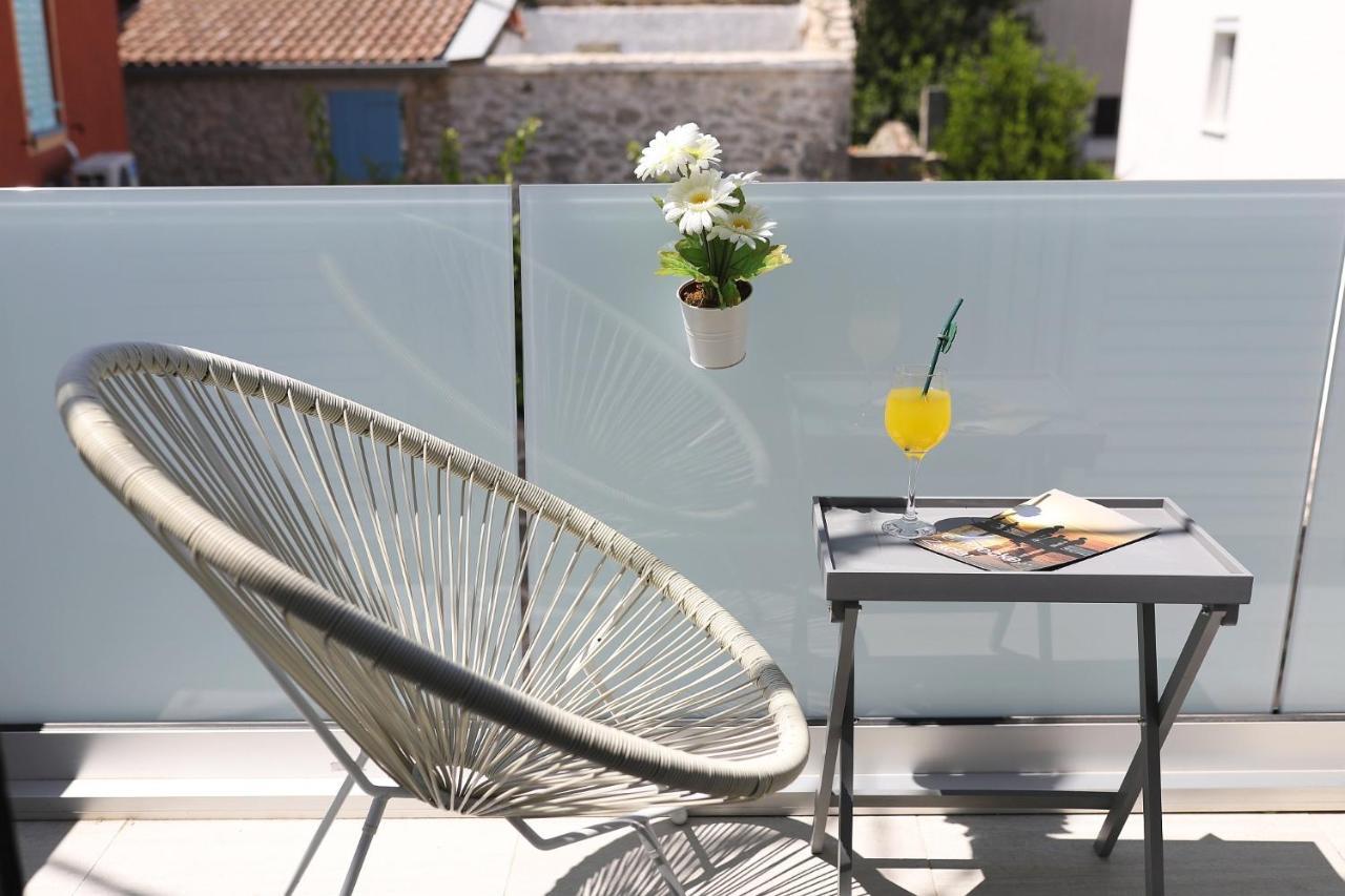 Home Nika One Minute From -Beach Zadar Ngoại thất bức ảnh